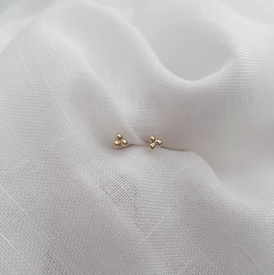 Australian 9ct Solid Gold Cluster Studs